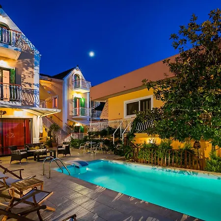 Guest house Oasis Complex
