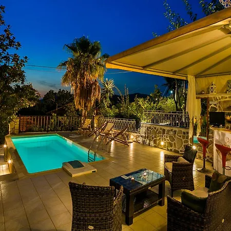 Oasis Complex Guest house *