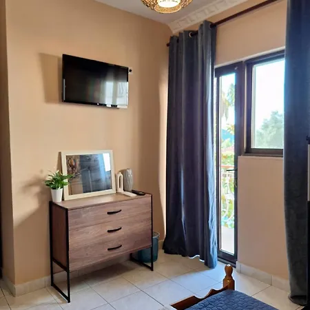 Oasis Complex Guest house *