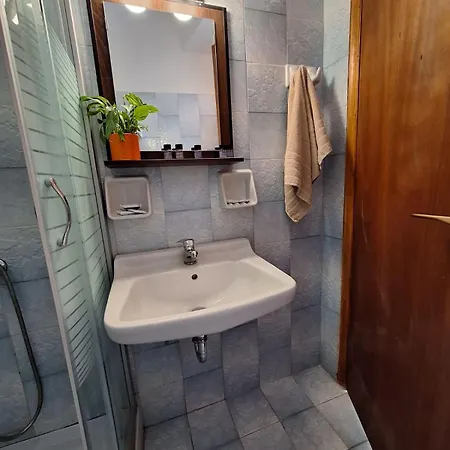 Guest house Oasis Complex Kardhakata